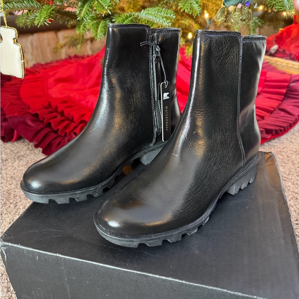 Sorel Black Leather Ankle Boots